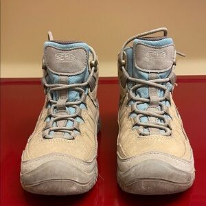KEEN Targhee IV Mid Womens Size 5.5 Hiking Trail Boots -Waterproof -LIKE NEW